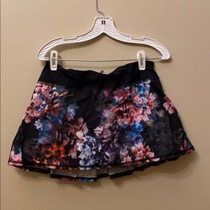 Lulu Lemon running or active skort